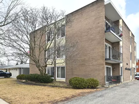 9516 S Kildare Ave #2S, Oak Lawn, IL 60453