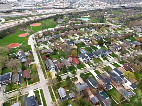 244 E 3rd St, Elmhurst, IL 60126 photo 31