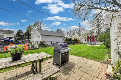 Exterior - 974 S 2nd Ave, Des Plaines, IL 60016 photo 5 of 6