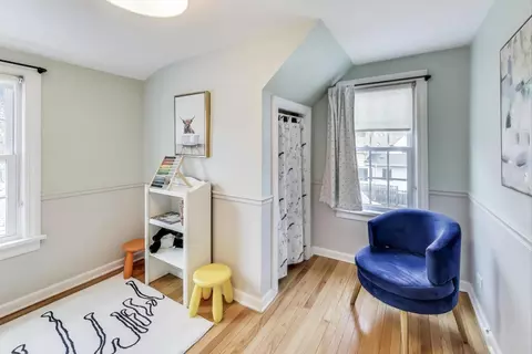 Bedroom - 974 S 2nd Ave, Des Plaines, IL 60016 photo 4 of 4