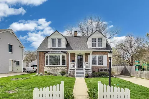 974 S 2nd Ave, Des Plaines, IL 60016