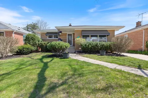 1919 Downing Ave, Westchester, IL 60154