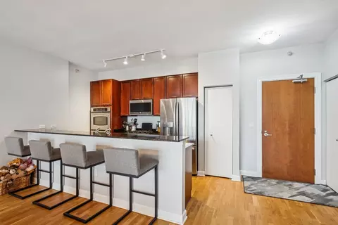 Kitchen - 233 E 13th St #2002, Chicago, IL 60605 photo 1 of 1