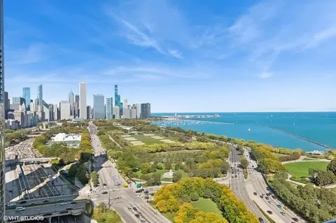 View/Area - 233 E 13th St #2002, Chicago, IL 60605 photo 2 of 2