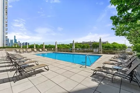 Exterior - 233 E 13th St #2002, Chicago, IL 60605 photo 2 of 2