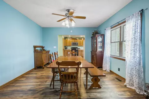 416 S Center St, Forrest, IL 61741 photo 8
