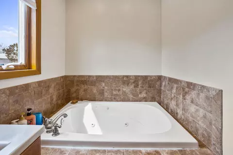 416 S Center St, Forrest, IL 61741 photo 18