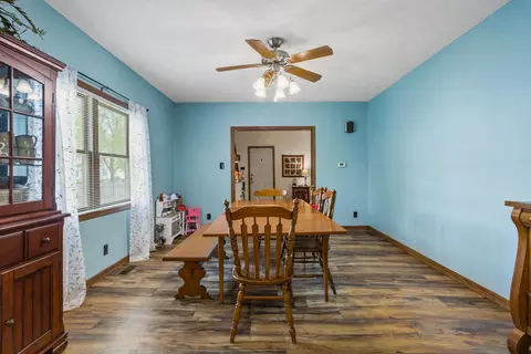 416 S Center St, Forrest, IL 61741 photo 9