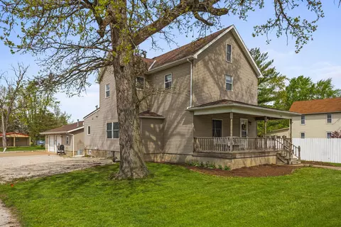 416 S Center St, Forrest, IL 61741