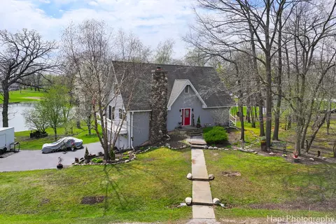28356 N High View Rd, Mchenry, IL 60051
