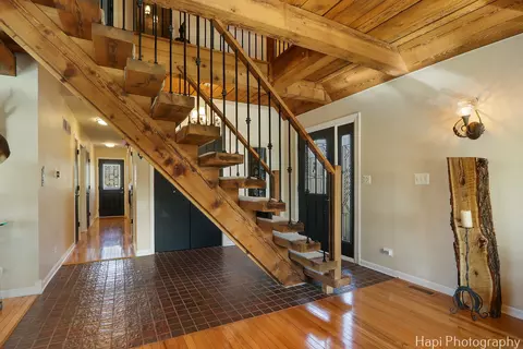 Entry Way - 28356 N High View Rd, Mchenry, IL 60051 photo 2 of 5