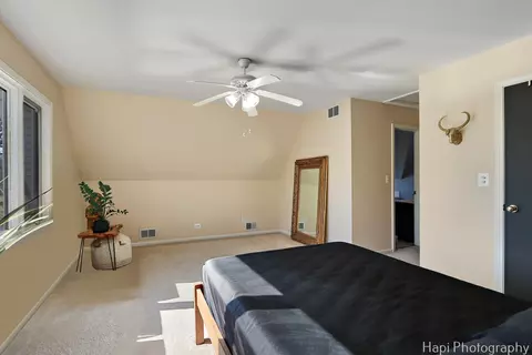 Bedroom - 28356 N High View Rd, Mchenry, IL 60051 photo 4 of 4
