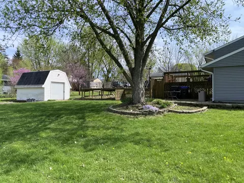 1323 Ewing St, Bloomington, IL 61701 photo 4