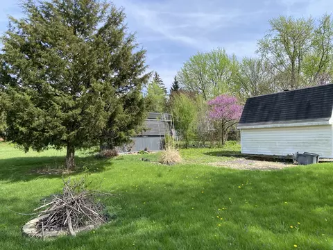 1323 Ewing St, Bloomington, IL 61701 photo 5