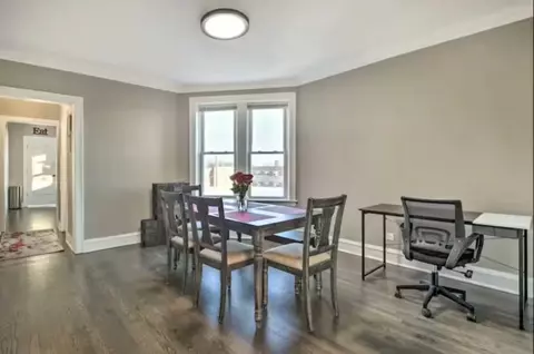 5413 N Artesian Ave, Chicago, IL 60625 photo 8