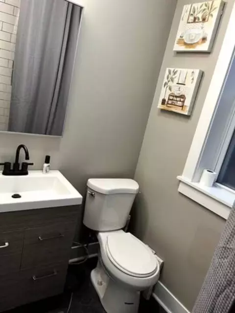 5413 N Artesian Ave, Chicago, IL 60625 photo 10
