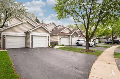 1223 Cranbrook Dr, Schaumburg, IL 60193