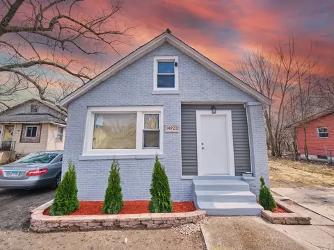 14923 Wood St, Harvey, IL 60426