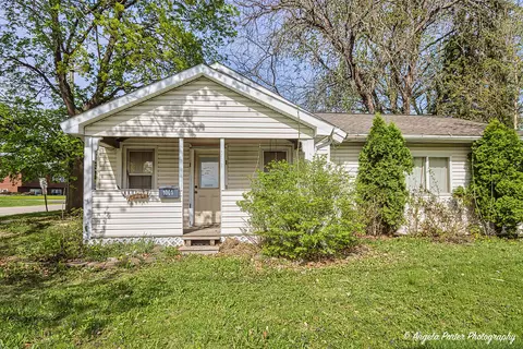 1001 N Green St, Mchenry, IL 60050