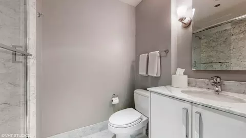 10 E Delaware Pl #9D, Chicago, IL 60611 photo 23