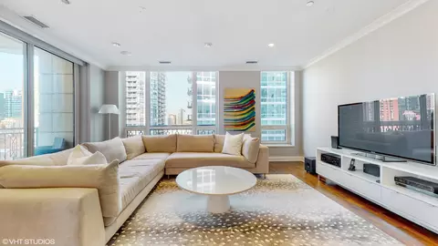 10 E Delaware Pl #9D, Chicago, IL 60611 photo 3