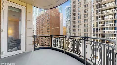 10 E Delaware Pl #9D, Chicago, IL 60611 photo 14