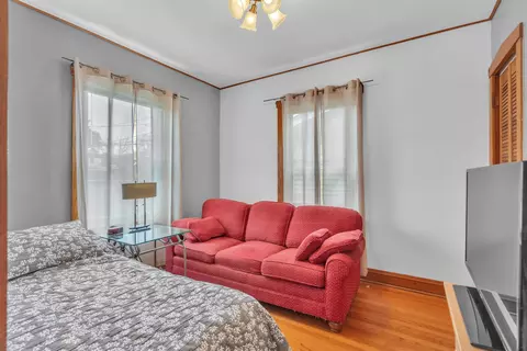 Bedroom - 5527 W Cornelia Ave, Chicago, IL 60641 photo 3 of 7