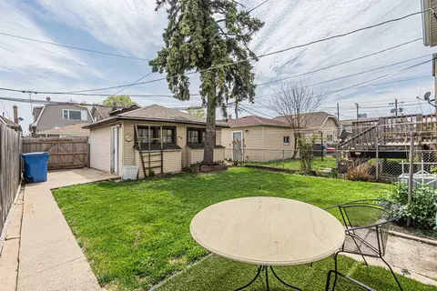 Exterior - 5527 W Cornelia Ave, Chicago, IL 60641 photo 2 of 6