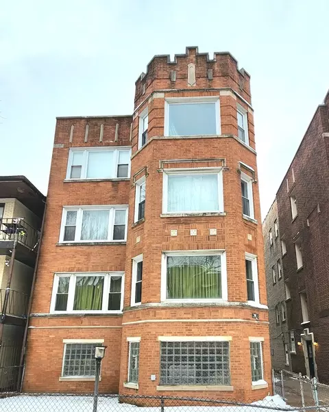 7963 S Phillips Ave, Chicago, IL 60617