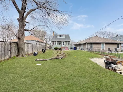 Exterior - 5927 W Elm Ave, Berkeley, IL 60163 photo 4 of 4