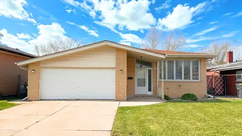 3460 170th Pl, Lansing, IL 60438