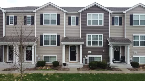2484 Alison Ave, Pingree Grove, IL 60140