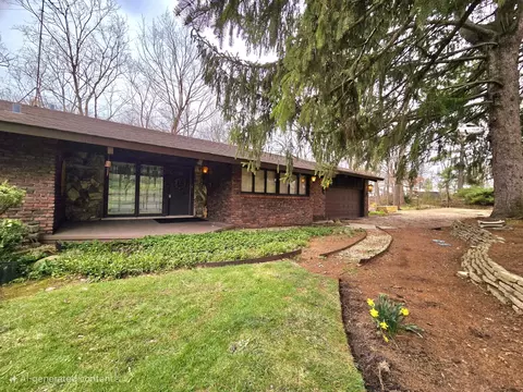12211 S 93rd Ave, Palos Park, IL 60464