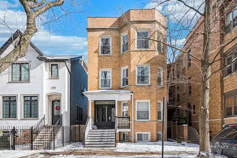 3705 N Paulina St #3, Chicago, IL 60613