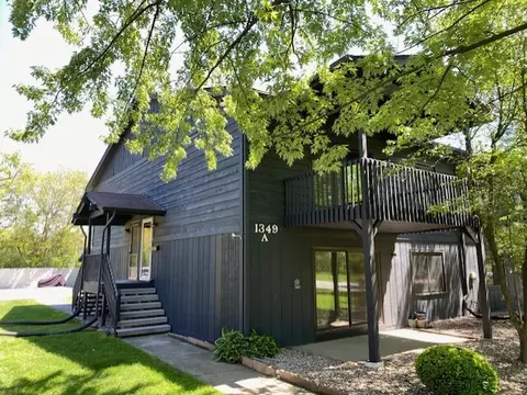 1349 Brookside Dr #A2, Munster, IN 46321