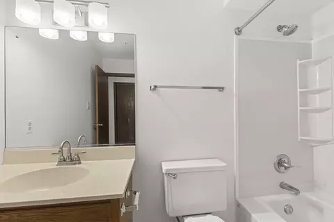 Bath - 1349 Brookside Dr #A2, Munster, IN 46321 photo 2 of 2