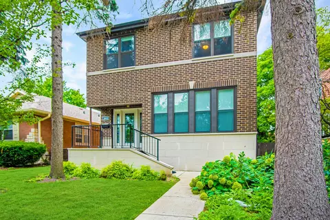 1053 Troost Ave, Forest Park, IL 60130