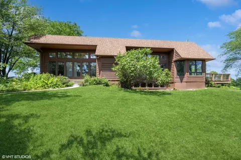 1071 Oakhurst Ln, Riverwoods, IL 60015