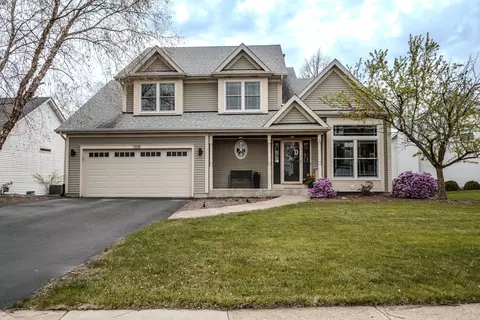 1308 Meadow Ln, North Aurora, IL 60542