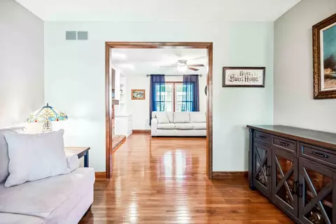 Entry Way - 4 Tees Ct, Bloomington, IL 61704 photo 1 of 4