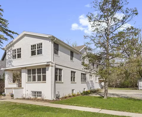 91 Wagner Rd, Northfield, IL 60093