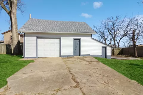 Other - 324 Lawrence Ave, Elgin, IL 60123 photo 5 of 7