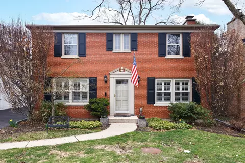 2324 Greenwood Ave, Wilmette, IL 60091