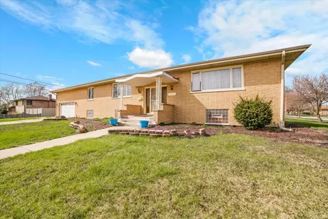 7950 Mcvicker Ave, Burbank, IL 60459
