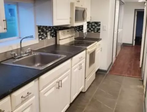 Kitchen - 555 E 88th Pl, Chicago, IL 60619 photo 1 of 3