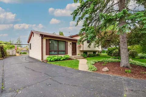 33170 N Battershall Rd, Grayslake, IL 60030