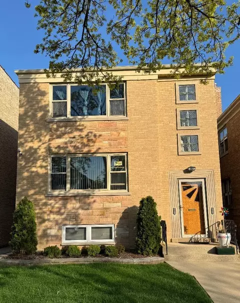 4941 N Kilpatrick Ave, Chicago, IL 60630