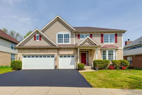 1330 Horizon Trl, Wheeling, IL 60090