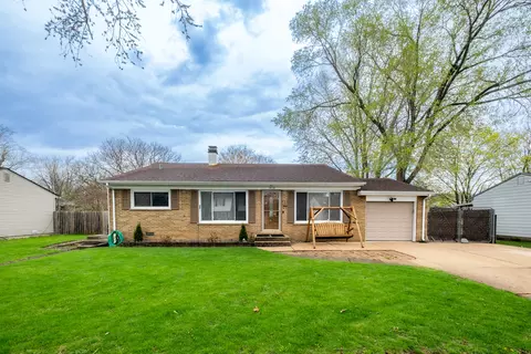1426 E Reynolds Dr, Palatine, IL 60074
