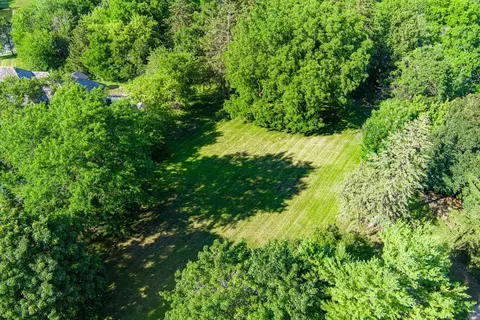 36 W172 Silver Glen Ct, Saint Charles, IL 60175